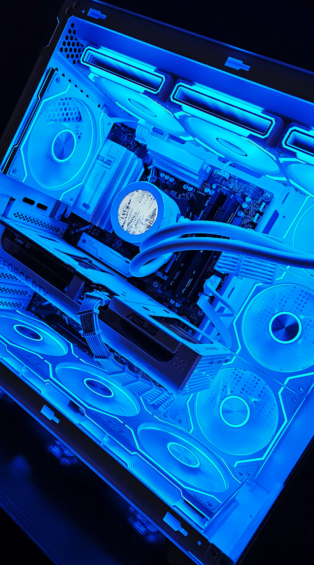 Cryostasis Custom Gaming PC | RTX 5070 | 32GB DDR5 | Ryzen 7600X3D