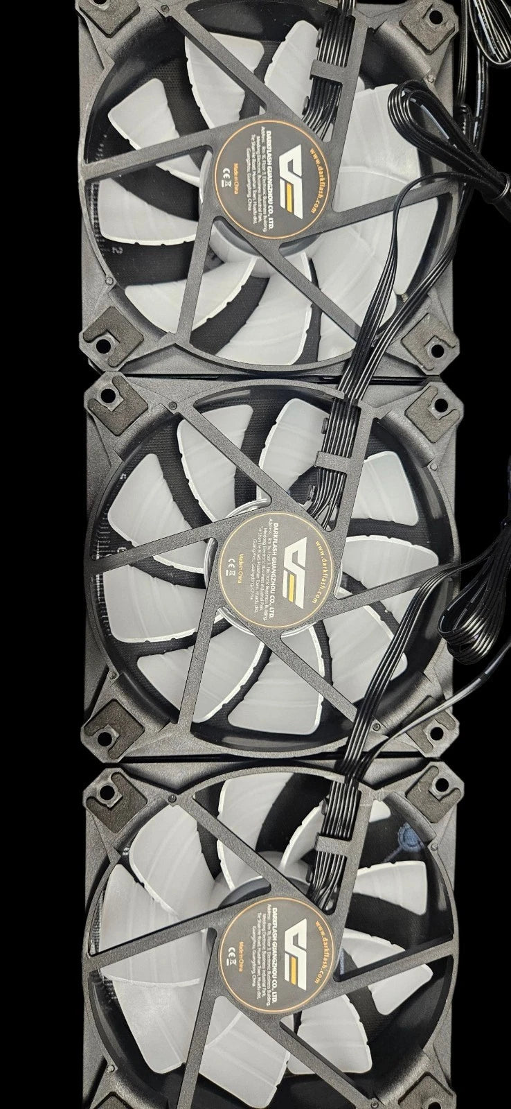 DarkFlash 120mm ARGB PWM Case Fans 3-Pack Black/White FWD Blade AIO Pulls