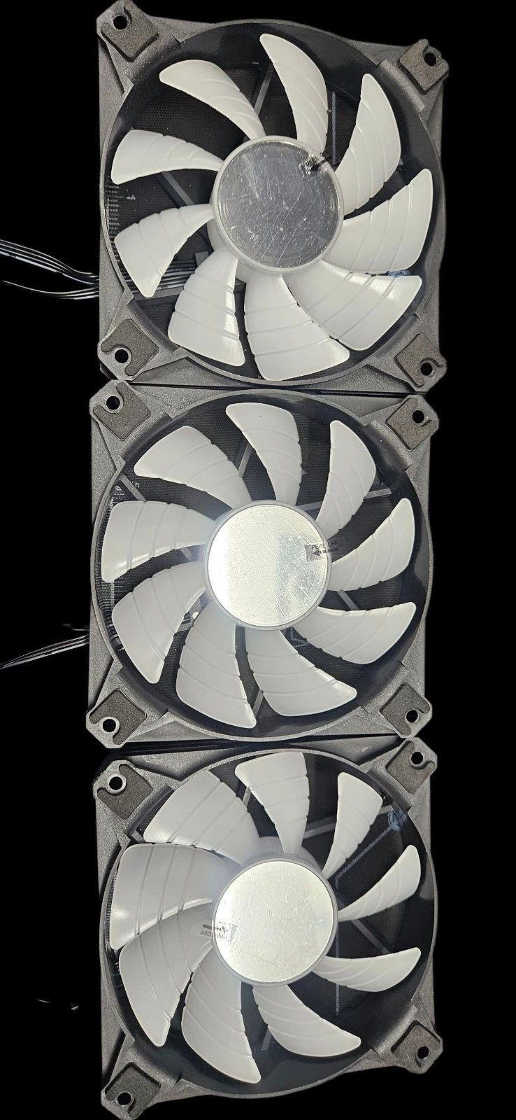 DarkFlash 120mm ARGB PWM Case Fans 3-Pack Black/White FWD Blade AIO Pulls