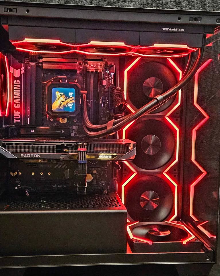 Siraj سِرَاج - The Guiding Light | Ryzen 7500X3D | RX 9060XT 16GB | 32GB DDR5 | LCD AIO Gaming PC